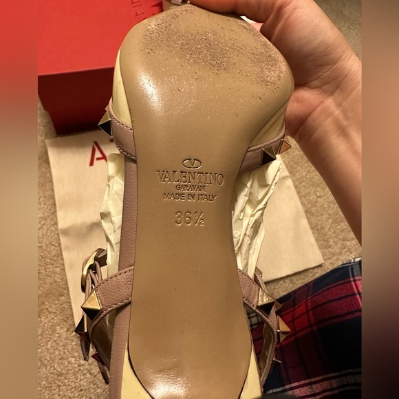 Used 1 time for wedding. Retail $1100. Size 36.5 - Picture 2 of 12